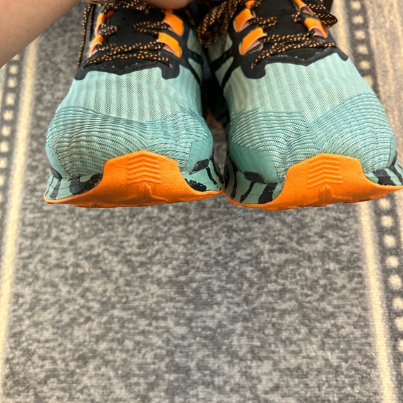 Preloved TNF Vectiv X sneakers - Picture 4 of 16